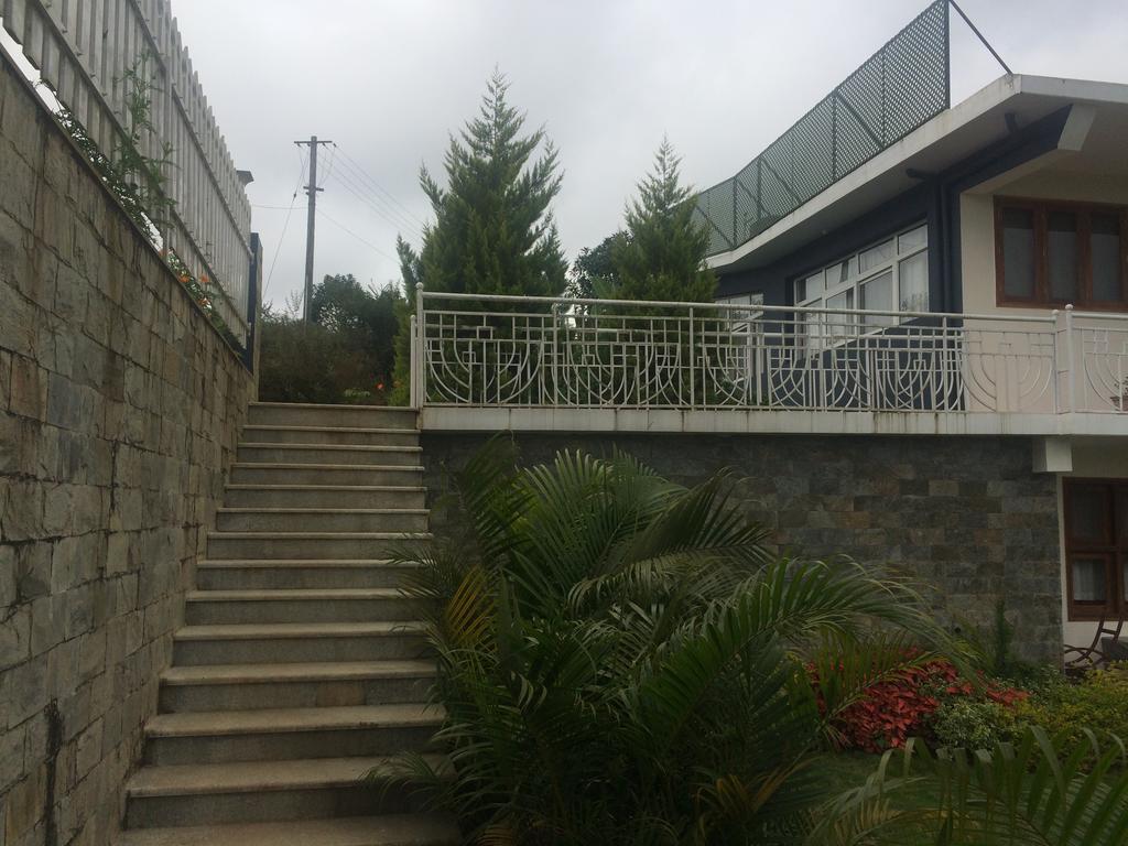 ماديكيري Leisure Vacations Heavenly Hills Villa المظهر الخارجي الصورة